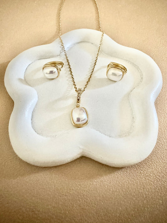 Collar y aretes Romantic en Acero Inoxidable