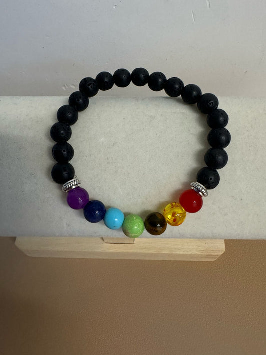 Pulsera 7 chakras con piedra volcánica hecha a mano